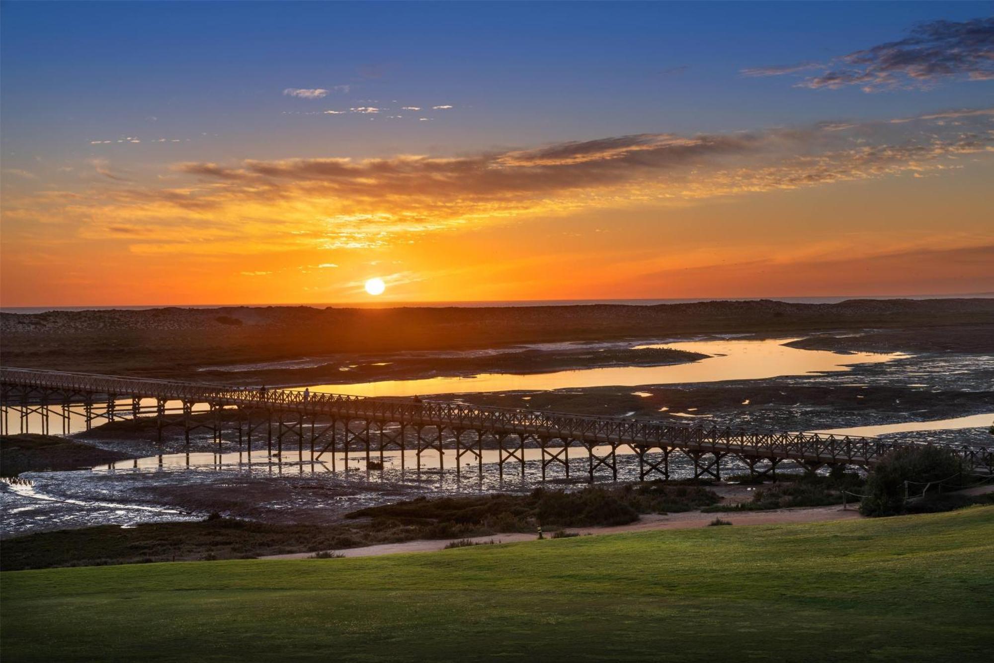 Wyndham Grand Algarve Hotel Кинта до Лаго Екстериор снимка