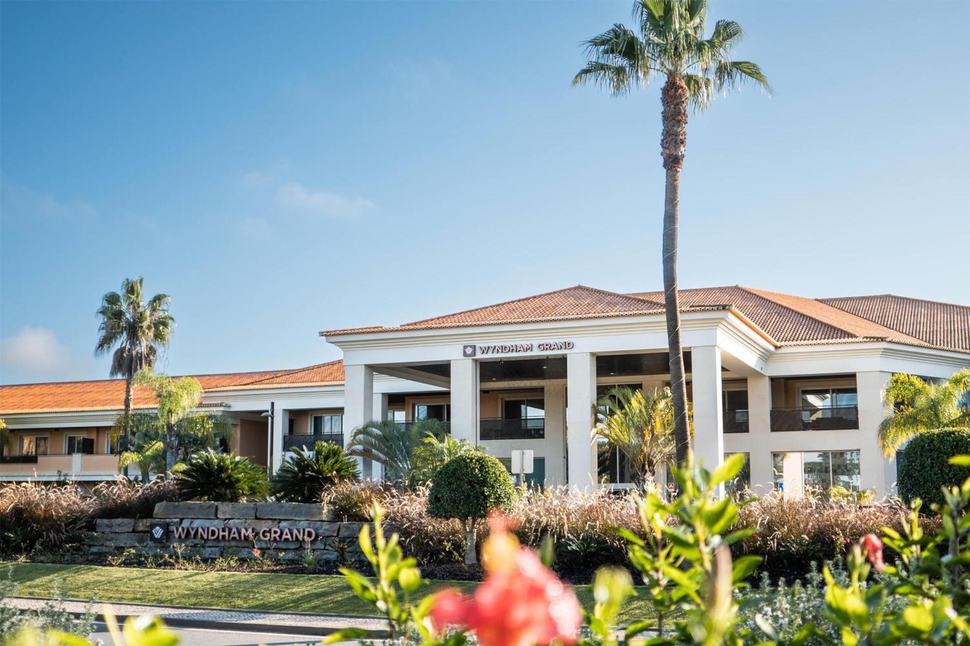 Wyndham Grand Algarve Hotel Кинта до Лаго Екстериор снимка
